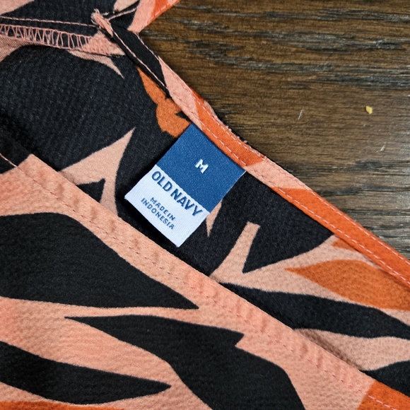 Old Navy Coral and Black Leaf Print Top - Picture 2 of 4